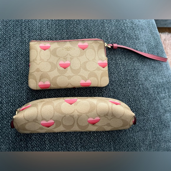 Coach 2 piece matching bag set wristlet & pencil case logo w pink heart stripe - Picture 2 of 9